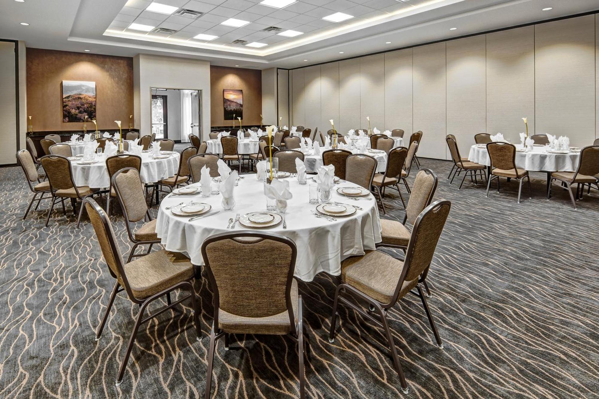 Black Fox Lodge Pigeon Forge, Tapestry Collection By Hilton Exterior photo
