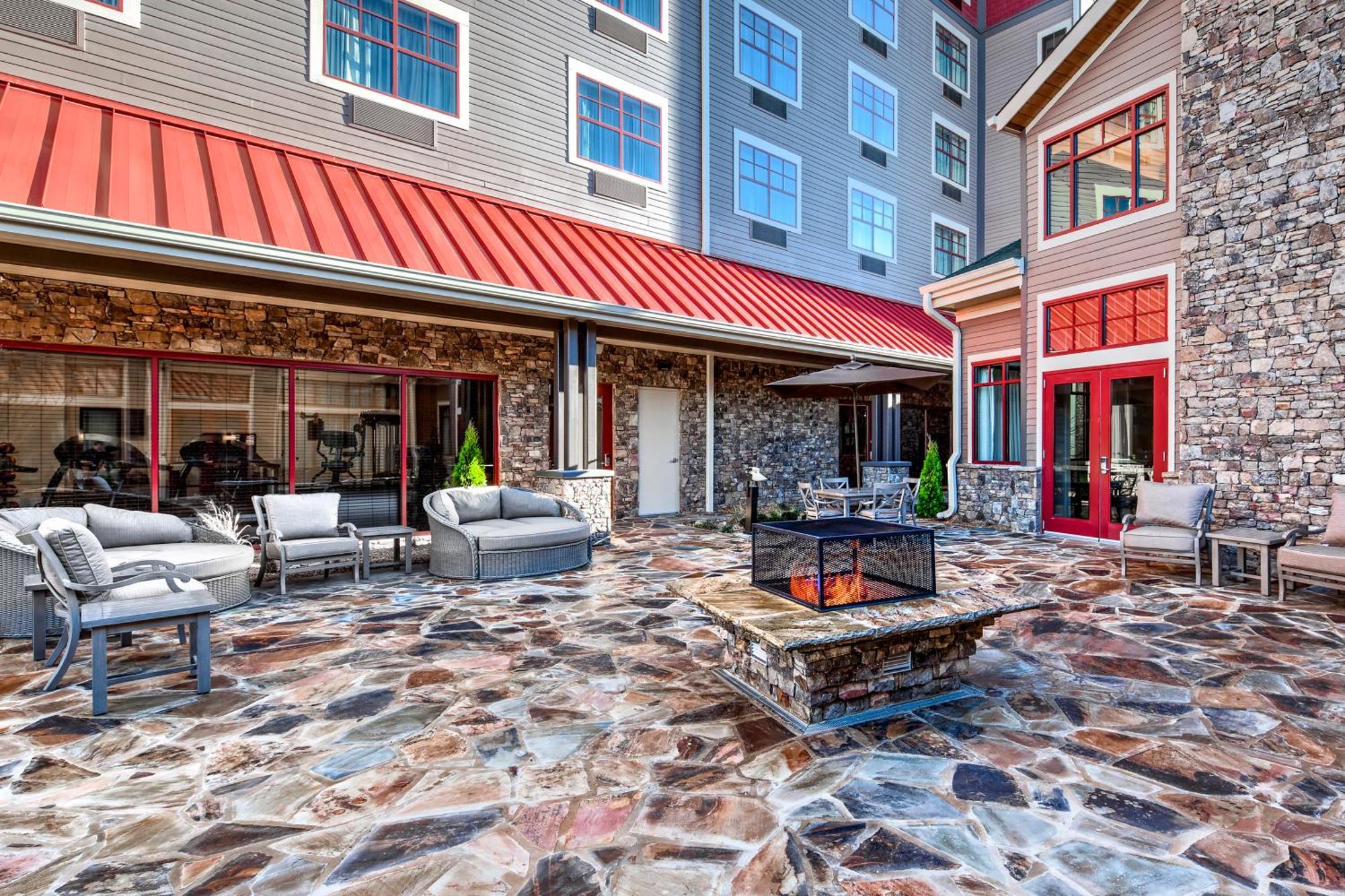 Black Fox Lodge Pigeon Forge, Tapestry Collection By Hilton Exterior photo